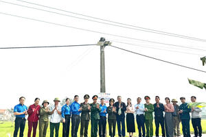 CHƯƠNG TRÌNH TRAO TẶNG CÔNG TRÌNH THANH NIÊN "ÁNH SÁNG AN NINH" CHÀO MỪNG 94 NĂM NGÀY THÀNH LẬP ĐOÀN TNCS HỒ CHÍ MINH (26/3/1931-26/3/2025)